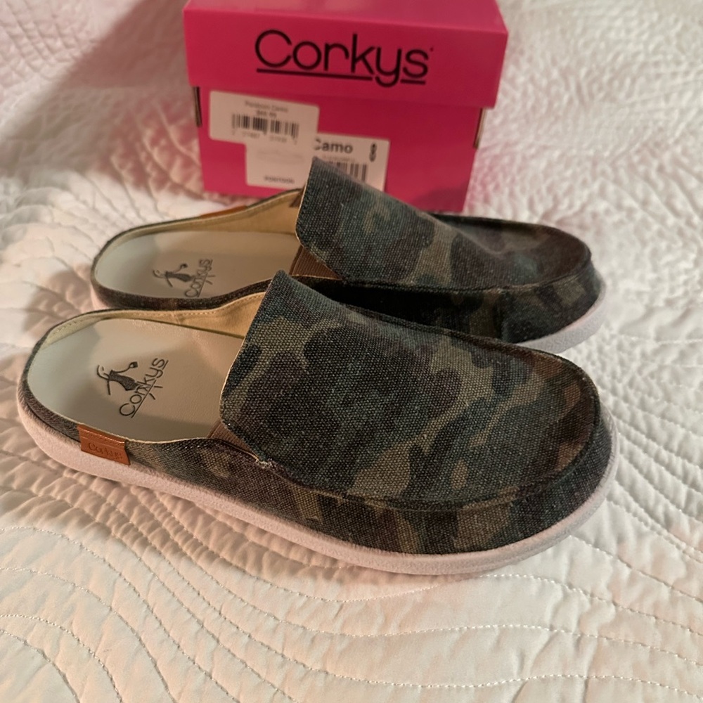 Corkys Green Camo Slippers